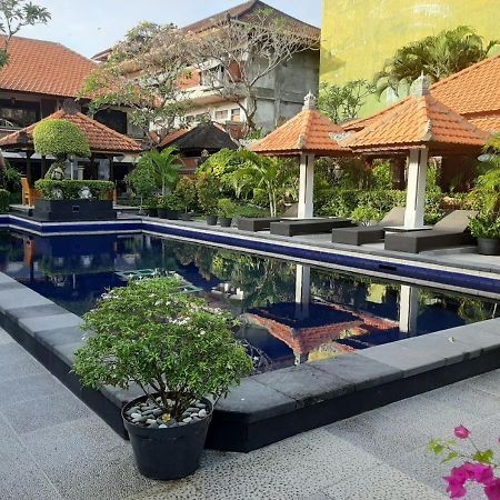 Dewa Bharata Bungalows Legian Екстер'єр фото