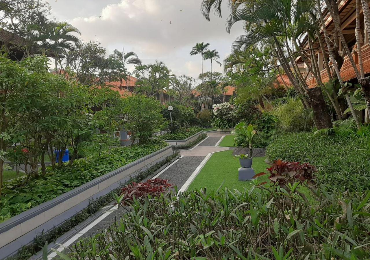 Dewa Bharata Bungalows Legian Екстер'єр фото