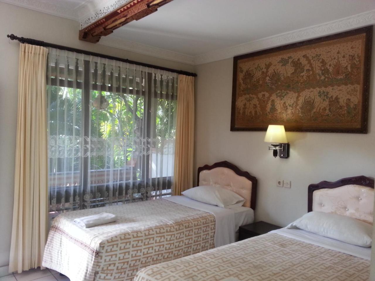 Dewa Bharata Bungalows Legian Номер фото